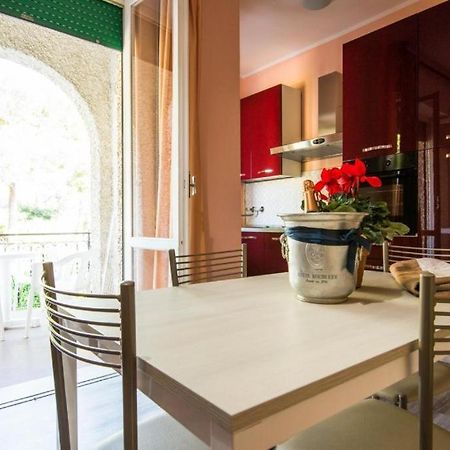 Blu Mare Apartments Pietra Ligure Exterior foto